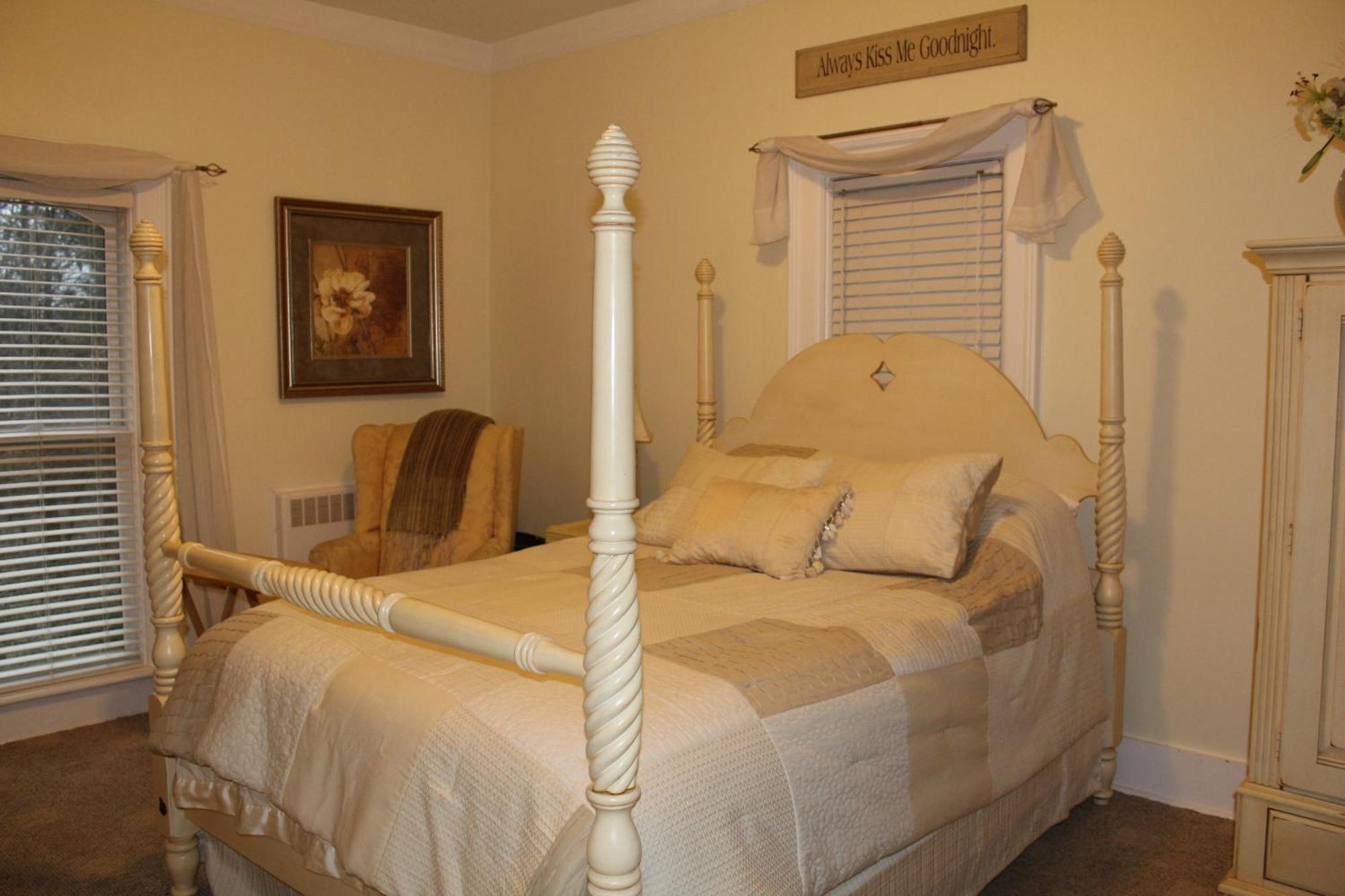 Monroe Manor Inn South Haven Δωμάτιο φωτογραφία